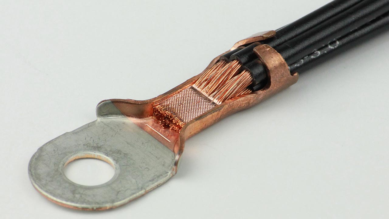 It provides precise, reliable, and repeatable welds for small and delicate parts without damage.