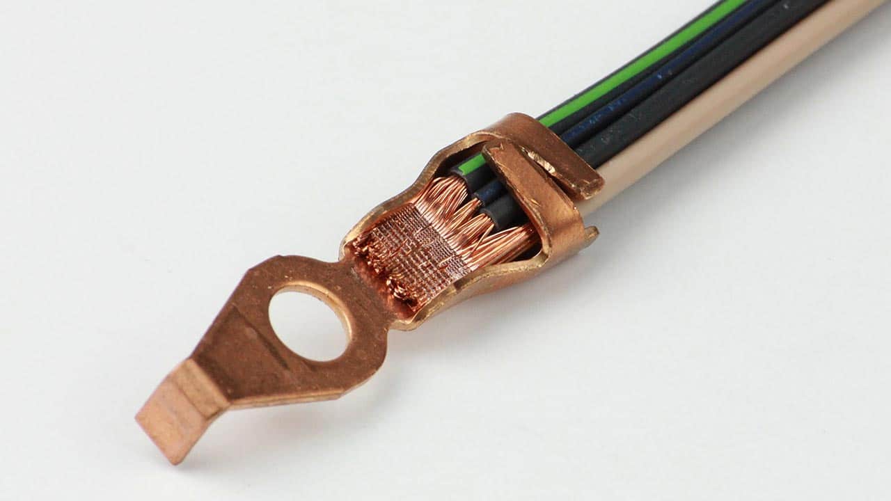 It provides precise, reliable, and repeatable welds for small and delicate parts without damage.